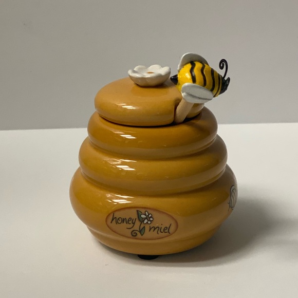 Joie Ceramic Bee Hive Honey Pot with Stirrer, New without tags - Picture 5 of 5